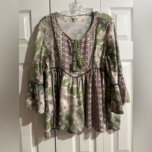 Crown & Ivy Green and Pink Bell Sleeve Blouse